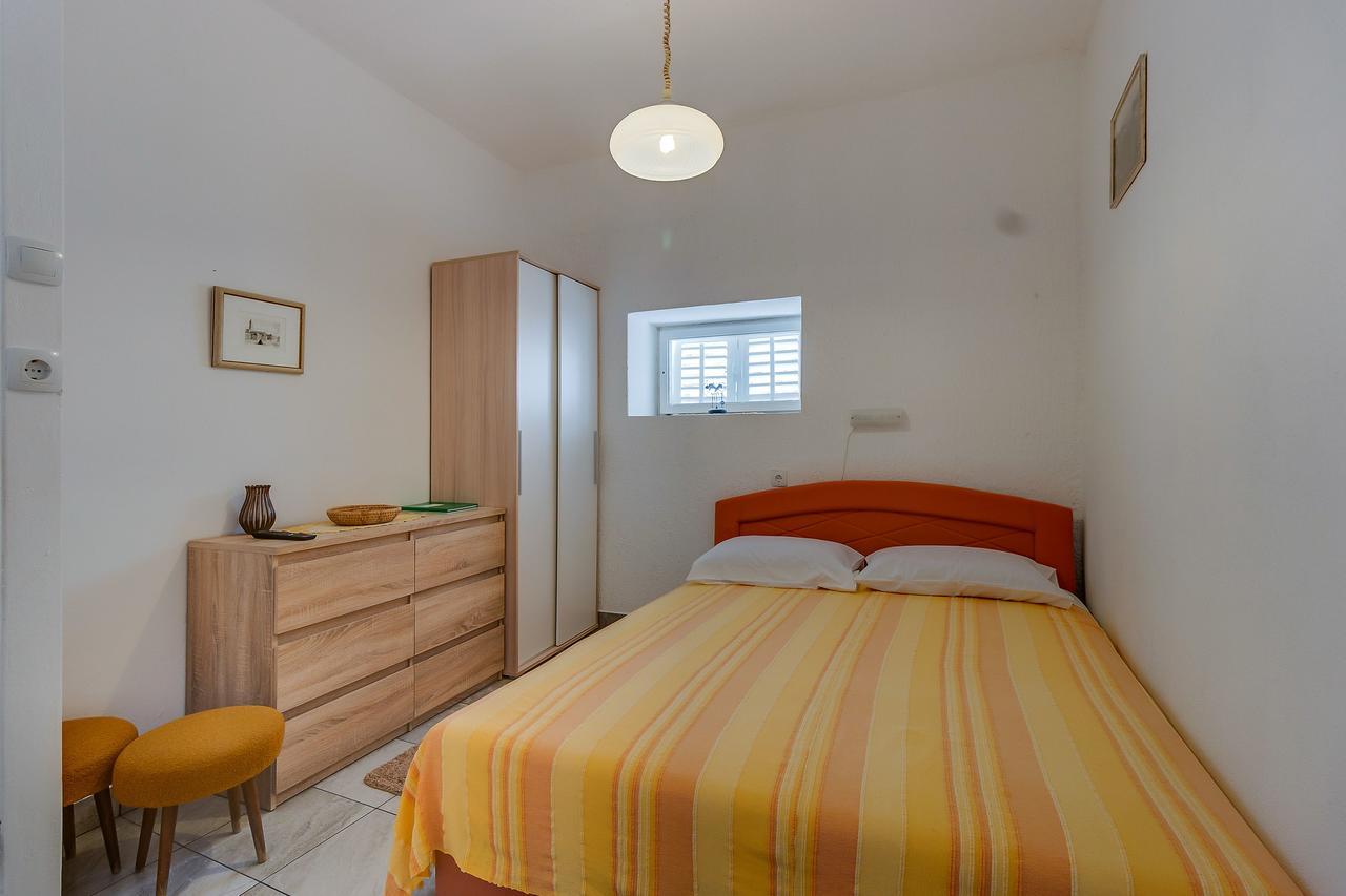 Apartments Ivna Veli Losinj Exterior photo
