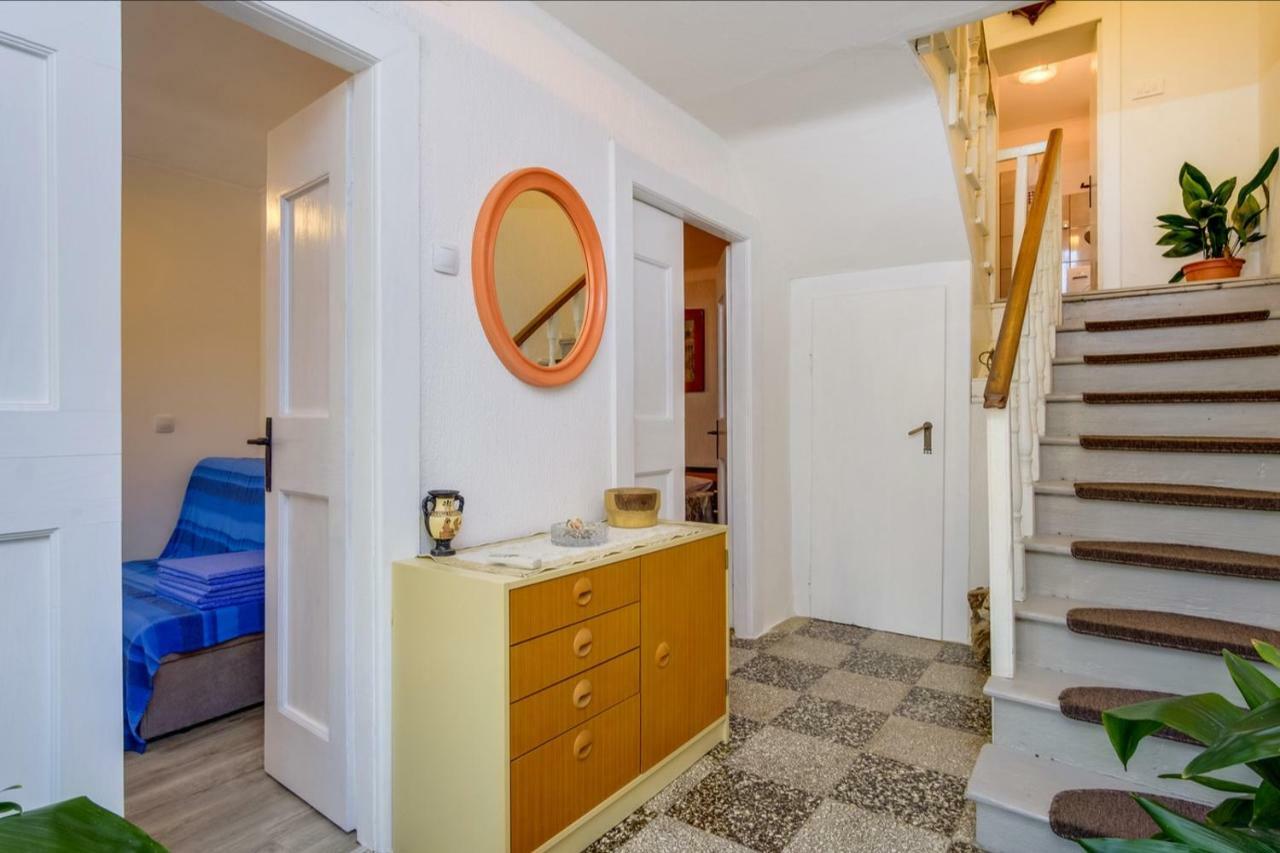 Apartments Ivna Veli Losinj Exterior photo